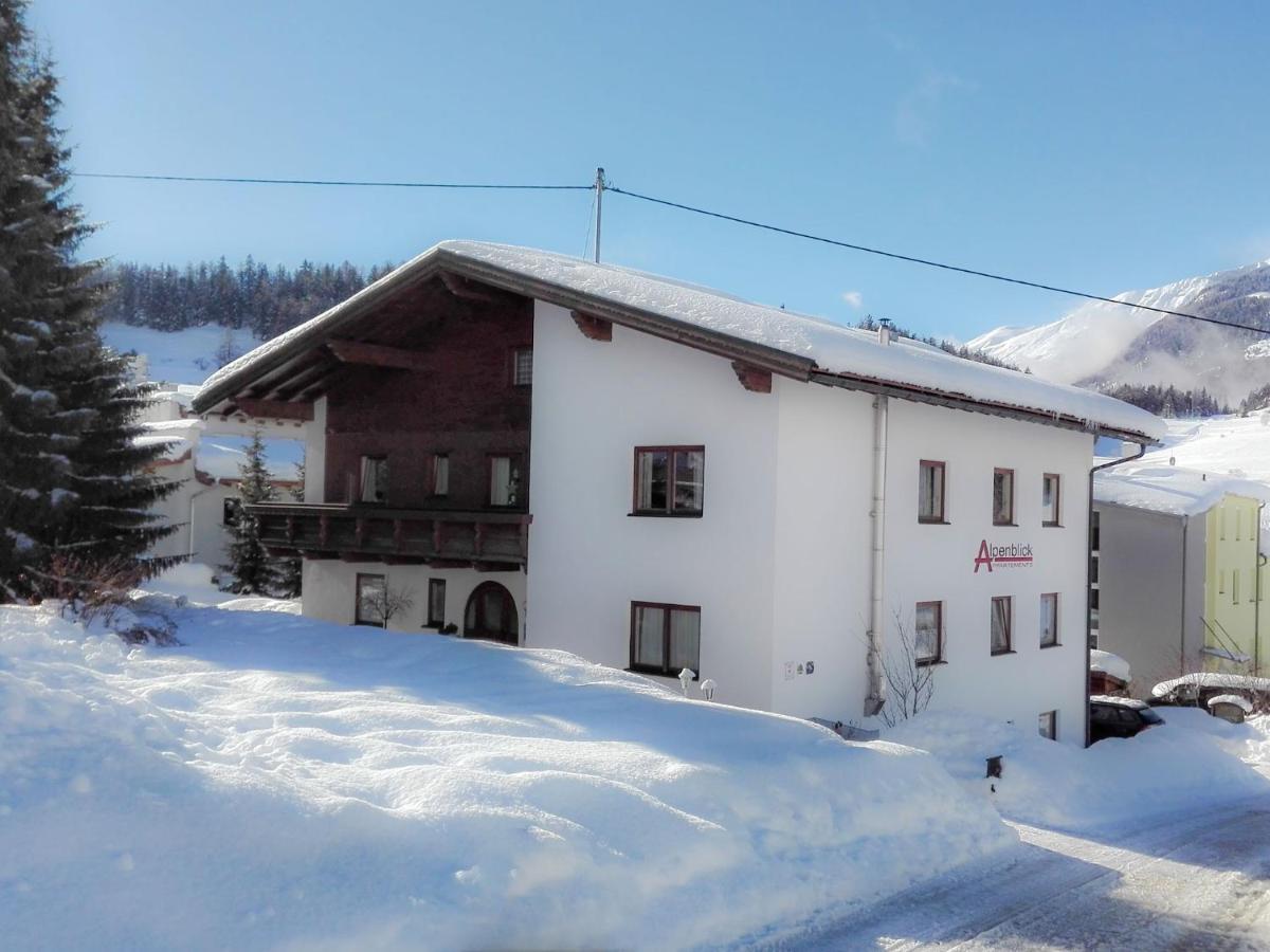 Das Alpenblick & Outdoor Lodge Nauders Eksteriør bilde