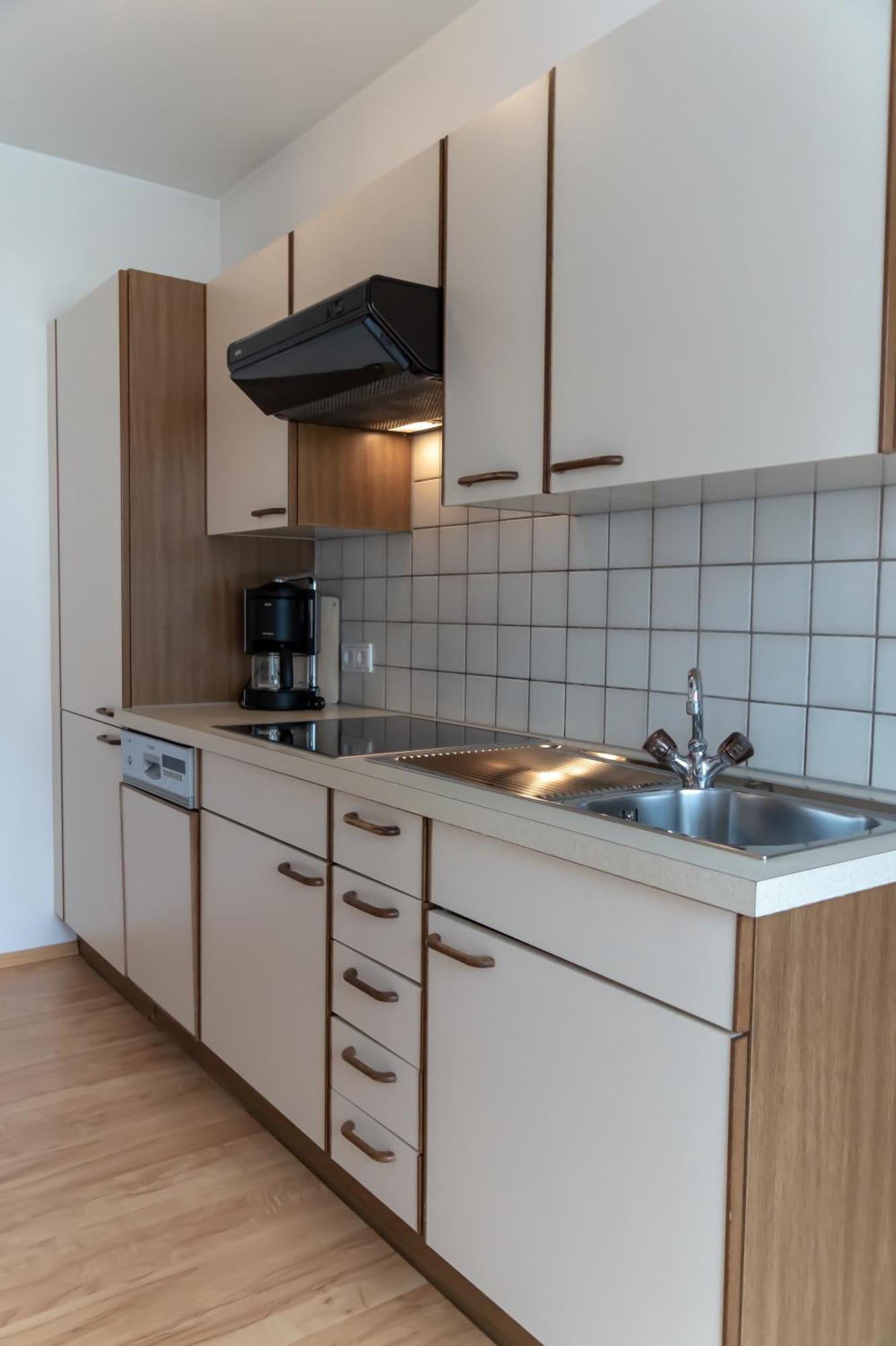 Das Alpenblick & Outdoor Lodge Nauders Rom bilde