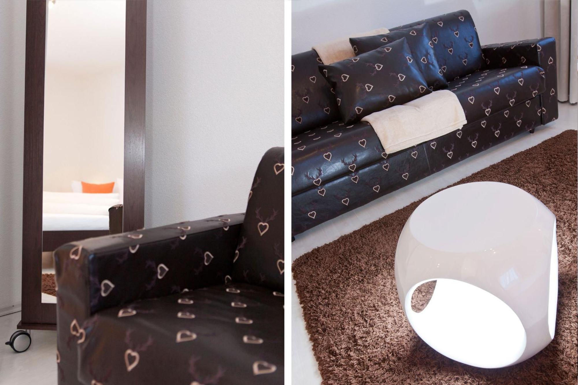 Das Alpenblick & Outdoor Lodge Nauders Rom bilde