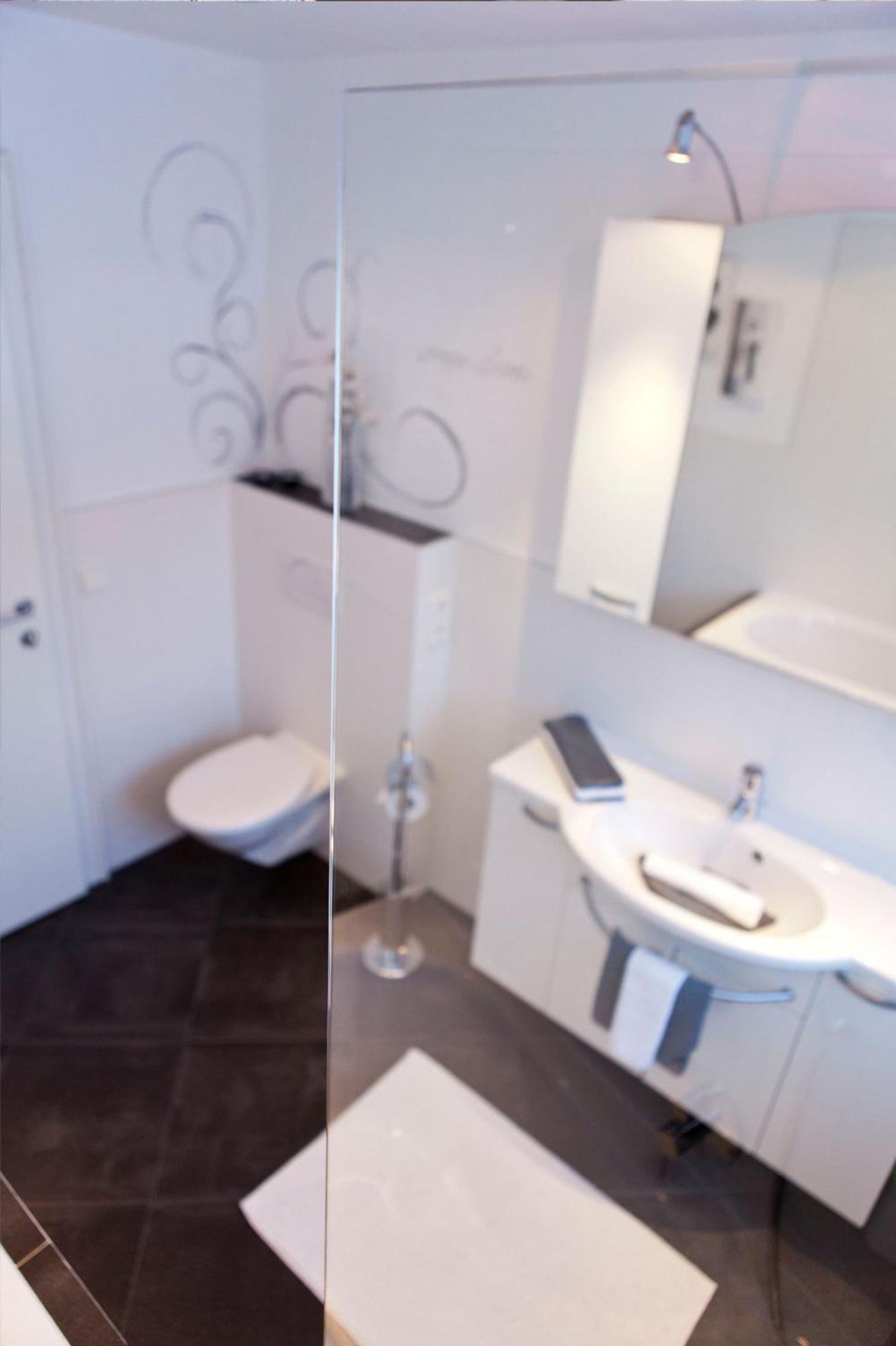 Das Alpenblick & Outdoor Lodge Nauders Rom bilde